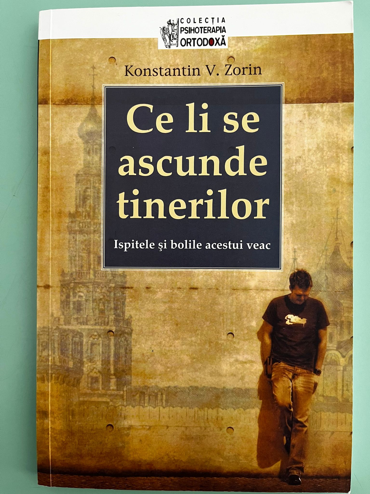 Ce li se ascunde tinerilor