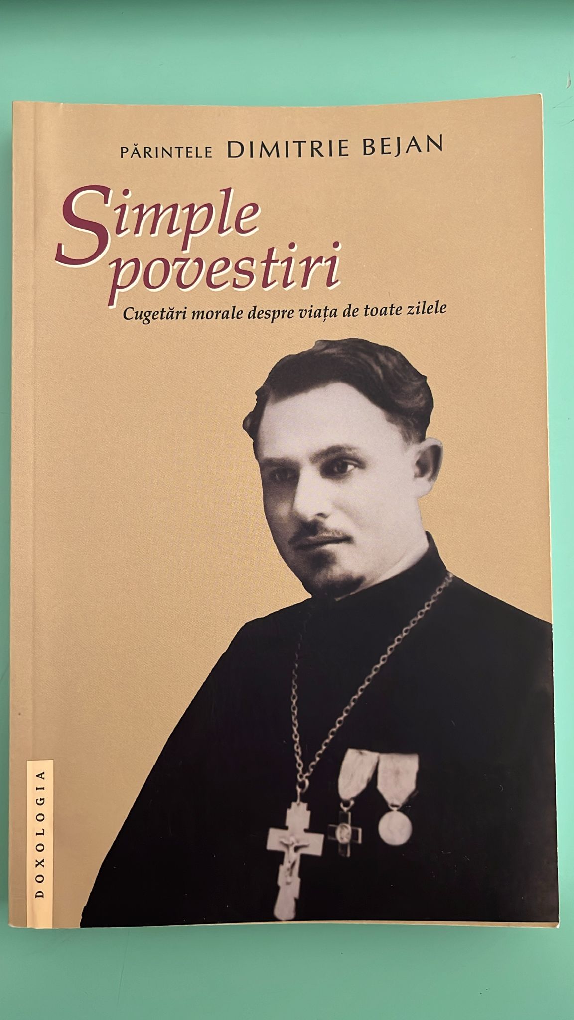 Simple povestiri -  cugetări morale despre viața de toate zilele