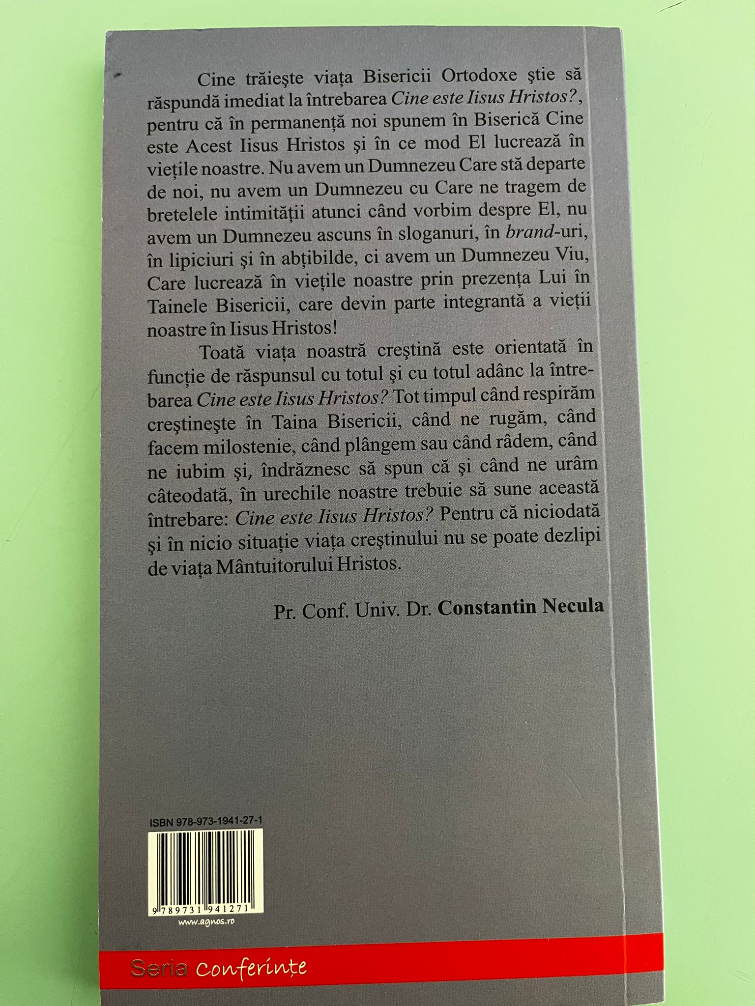 Cine este Iisus Hristos? — verso